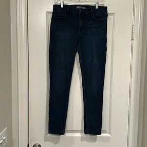 Dark wash skinny jeans